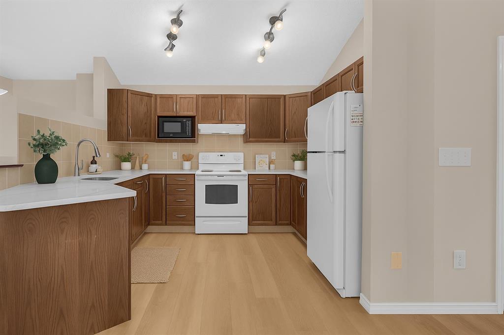 Picture for 231 Saddlebrook Way NE