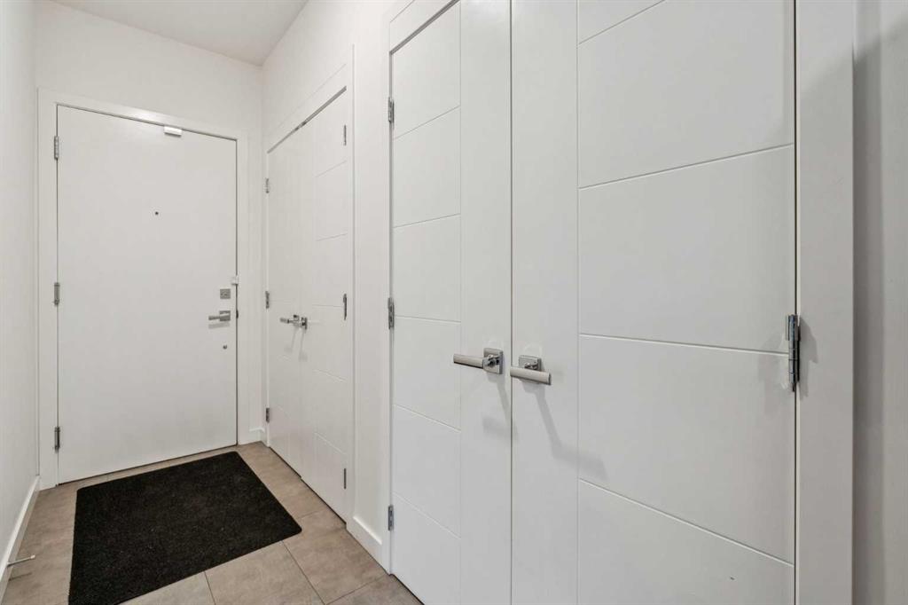 Picture for 105, 120 18 Avenue SW