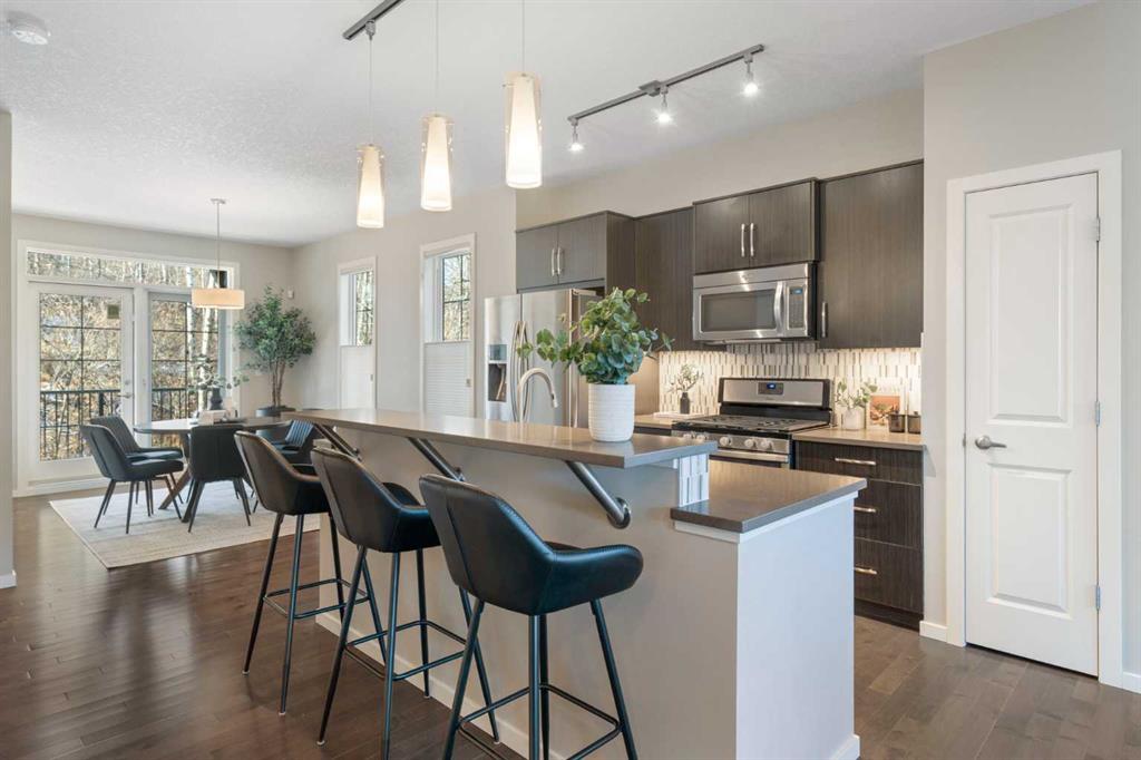 Picture for 420 Ascot Circle SW