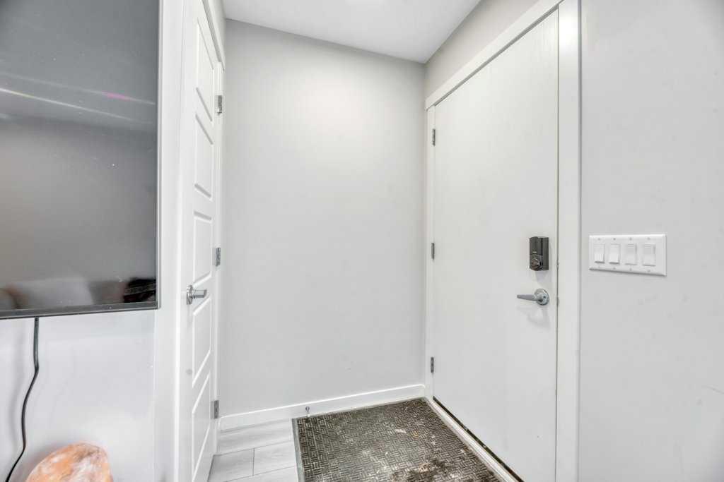 Picture for 413, 338 Seton Circle SE