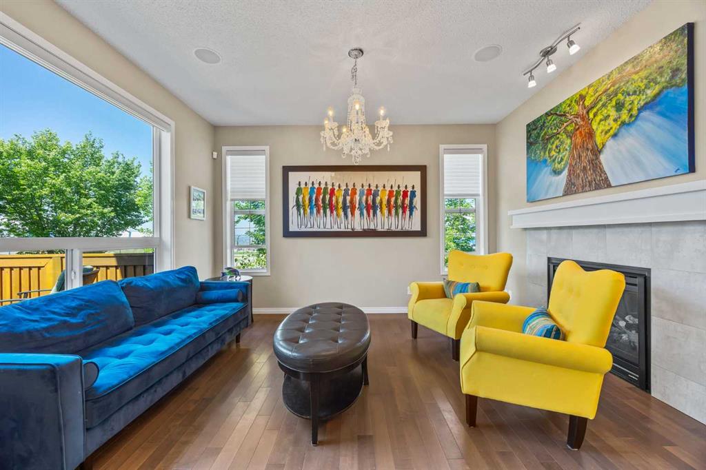 Picture for 184 Cougar Ridge Manor SW