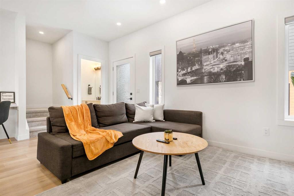 Picture for Unit 4, 1313 20 Avenue NW