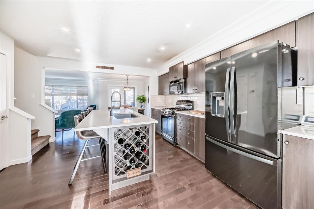 Picture for 786 River Heights Crescent 