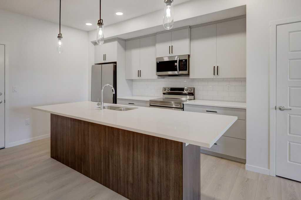 Picture for 409, 245 Edith Place NW