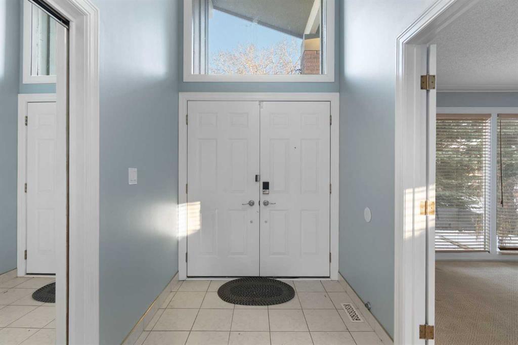 Picture for 1447 Acadia Drive SE