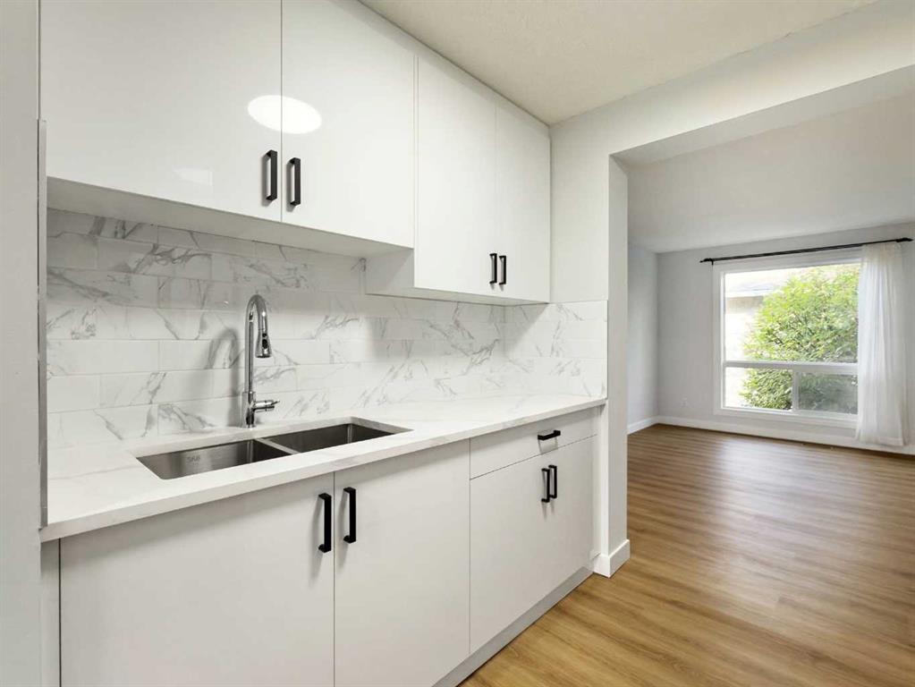 Picture for 92, 6915 Ranchview Drive NW