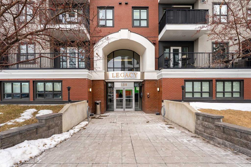 Picture for 202, 138 18 Avenue SE