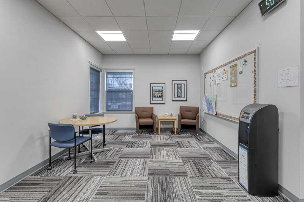 Picture for 305 First Street E