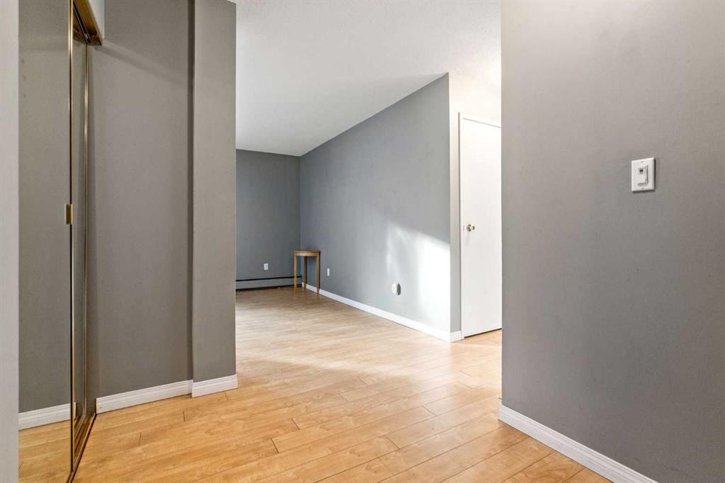 Picture for 202, 1625 11 Avenue SW