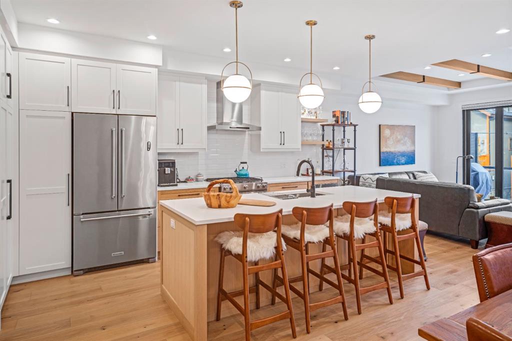 Picture for 4, 810 3rd Street 