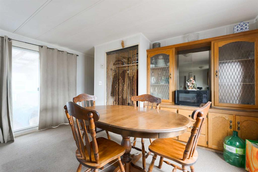 Picture for 302, 6220 17 Avenue SE