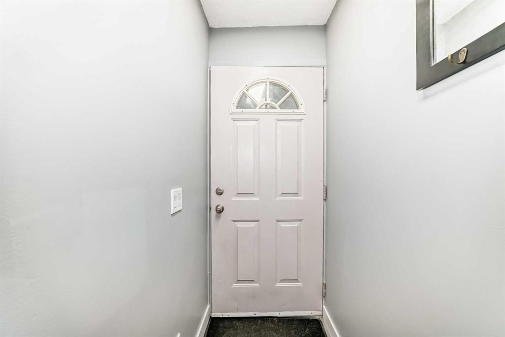 Picture for 33, 3800 Fonda Way SE