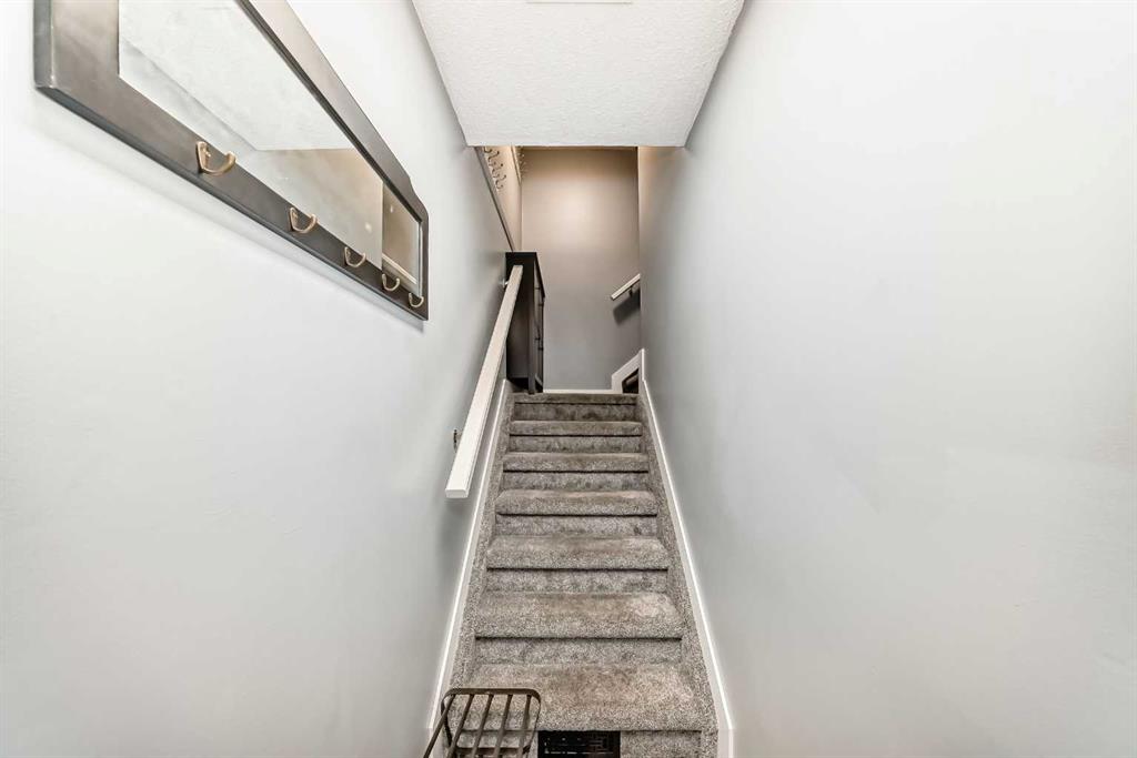 Picture for 33, 3800 Fonda Way SE