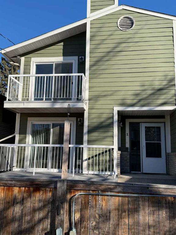 Picture for 1, 1939 25A Street SW