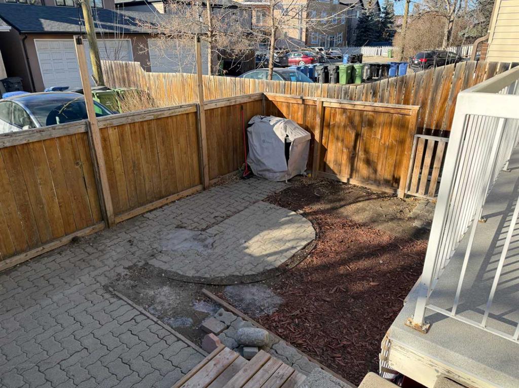 Picture for 1, 1939 25A Street SW