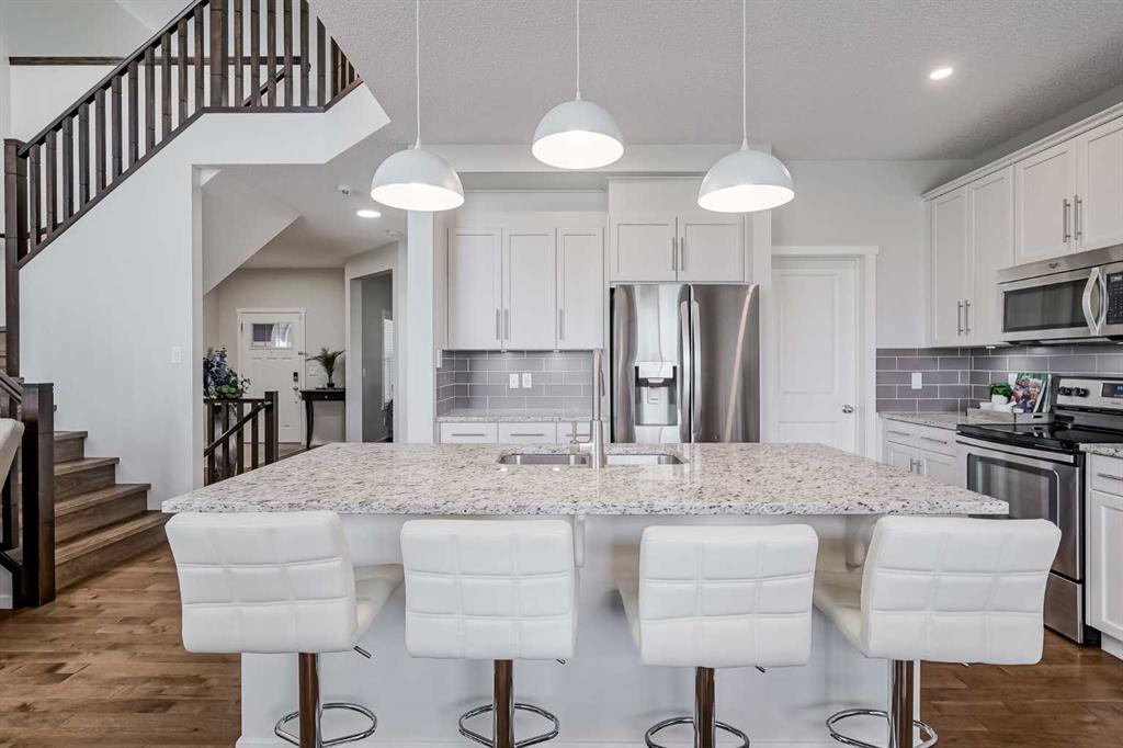 Picture for 225 Kingsmere Cove SE