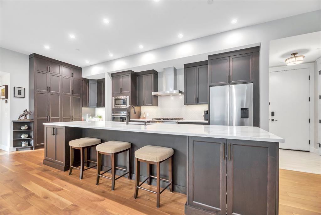 Picture for 302, 105 Lebel Crescent NW