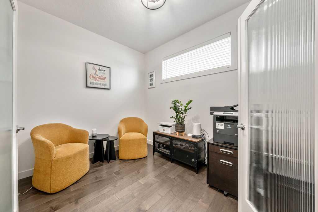 Picture for 87 Mount Rae Heights 