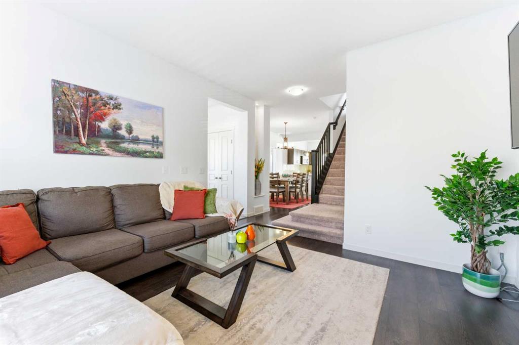 Picture for 137 Marquis Common SE