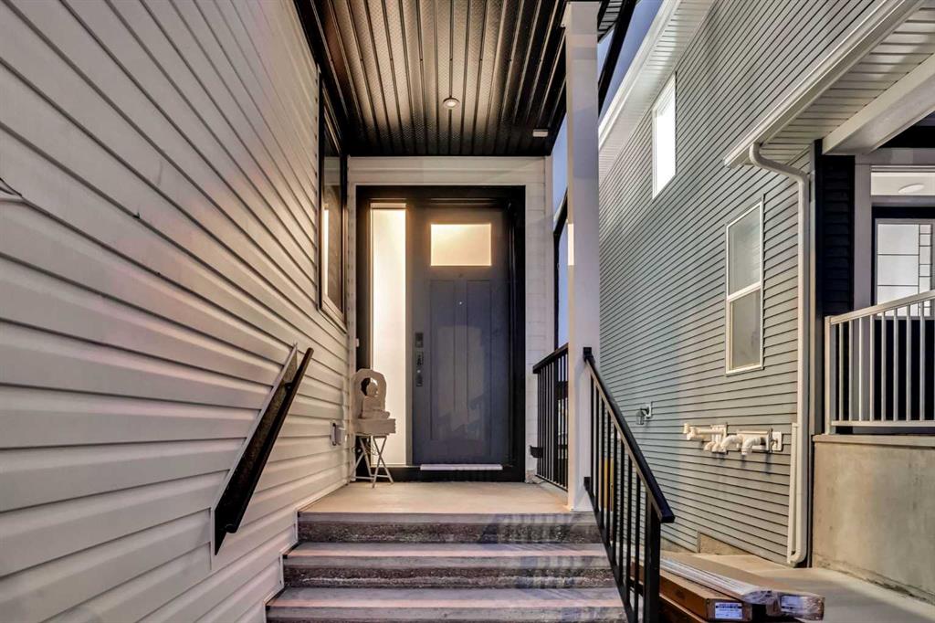 Picture for 54 Calhoun Crescent NE