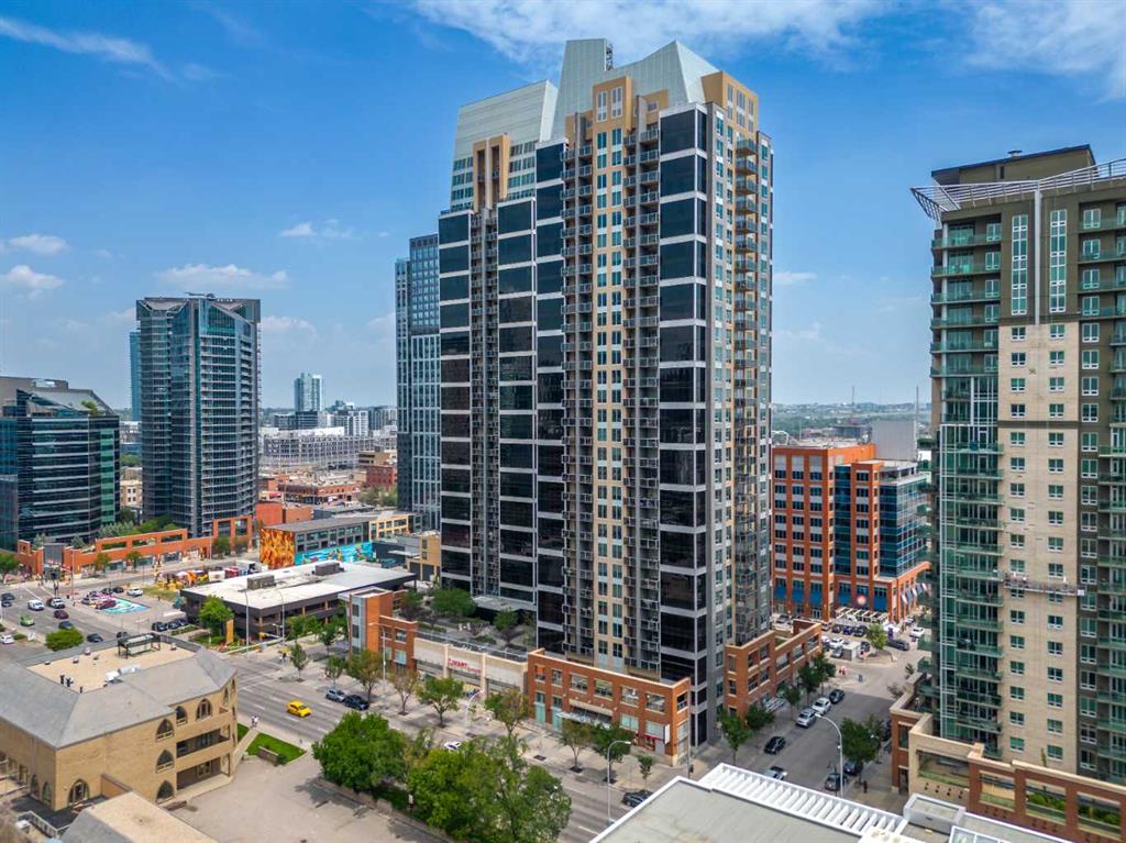 Picture for 305, 1320 1 Street SE