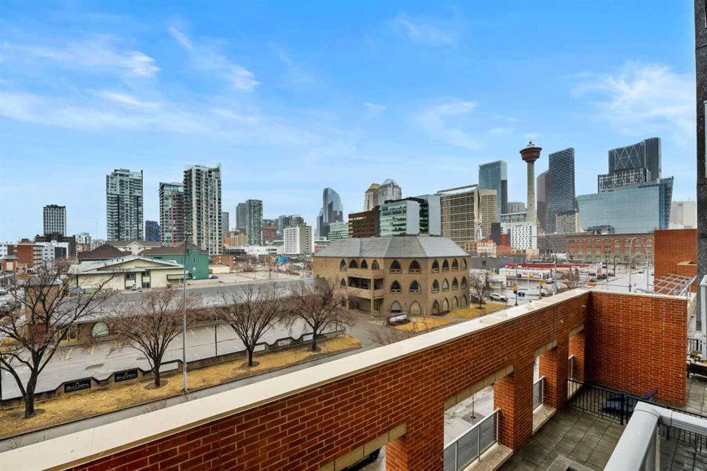 Picture for 305, 1320 1 Street SE