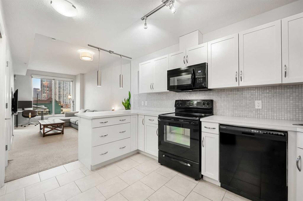 Picture for 305, 1320 1 Street SE