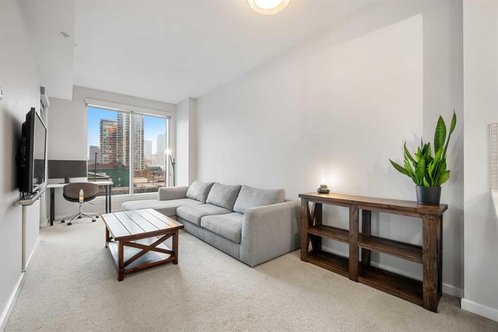 Picture for 305, 1320 1 Street SE