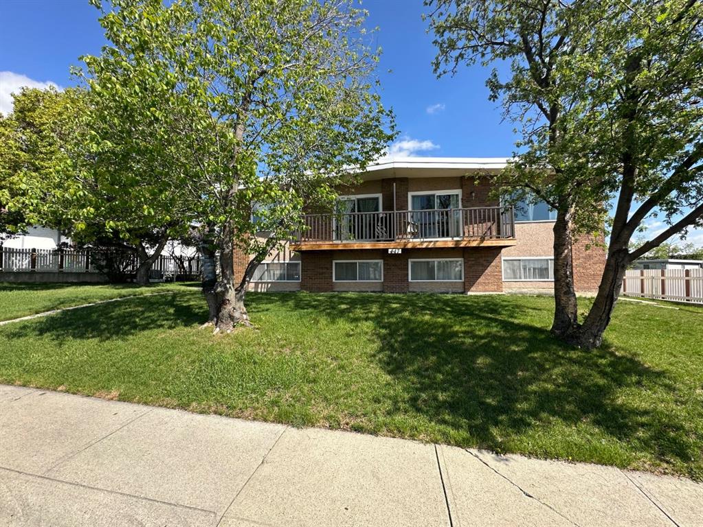 Picture for 447 Huntsville Crescent NW