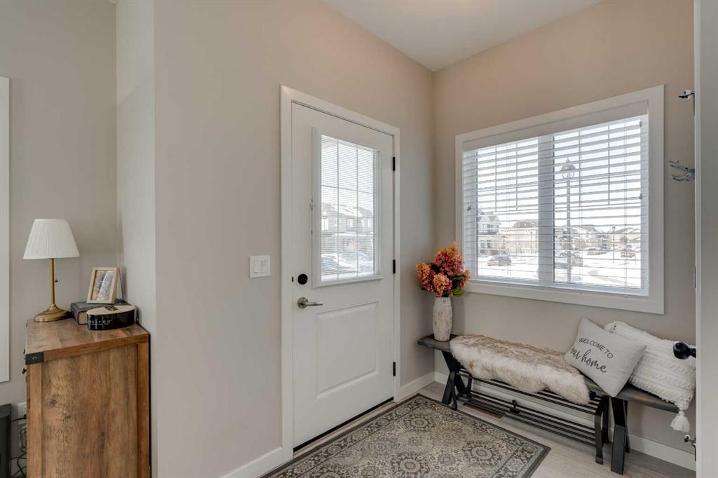 Picture for 43 Ravenstern Point SE