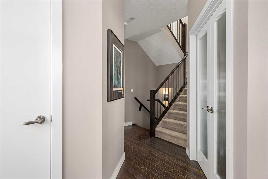 Picture for 521 9 Avenue NE