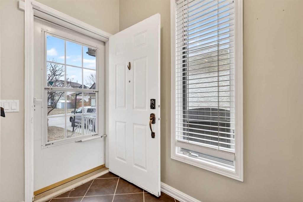 Picture for 111 Sanderling Rise NW