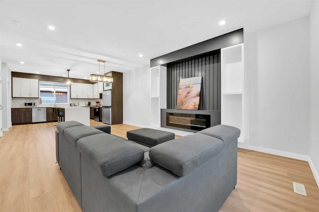 Picture for 214 99 Avenue SE