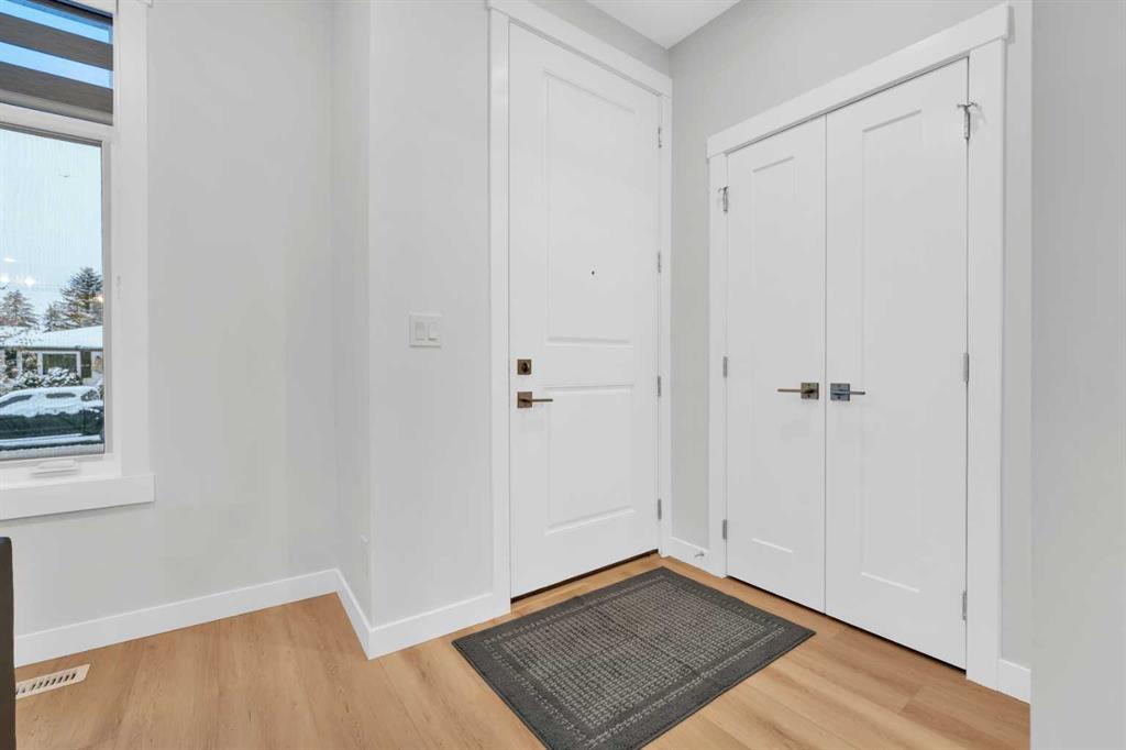 Picture for 214 99 Avenue SE