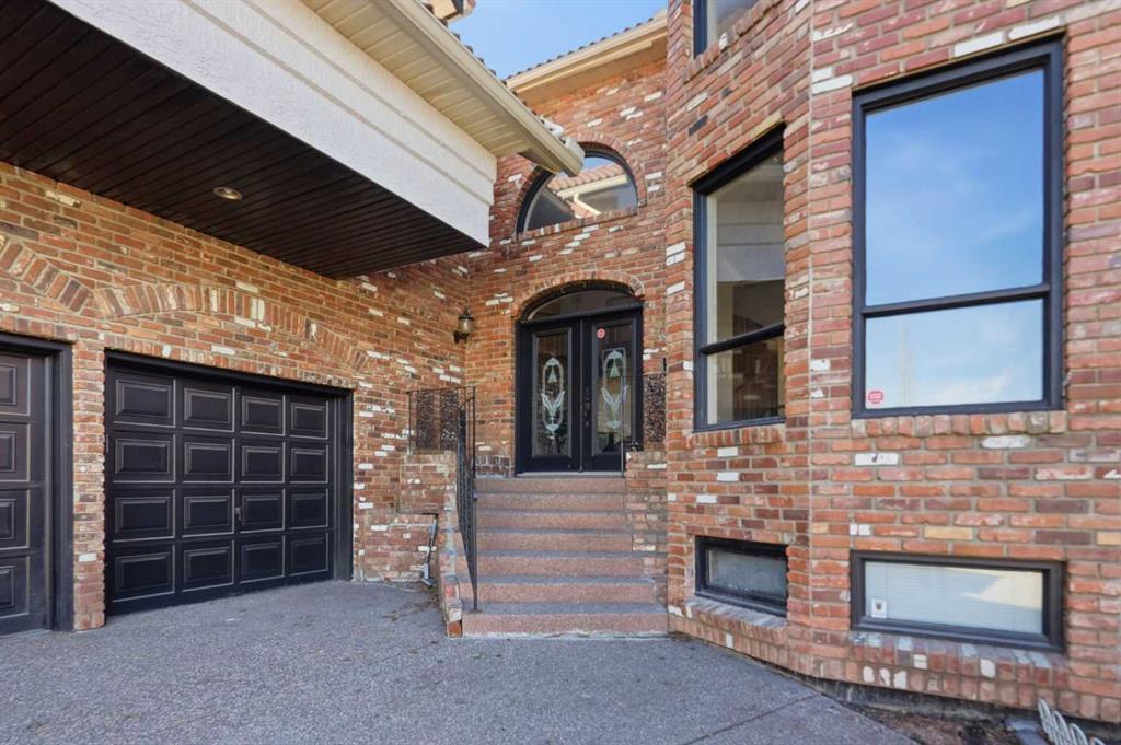 Picture for 91 Patterson Crescent SW