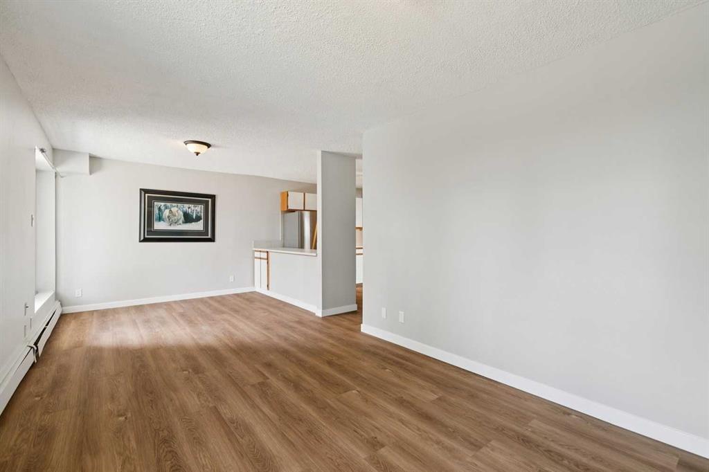 Picture for 1, 312 cedar Crescent SW
