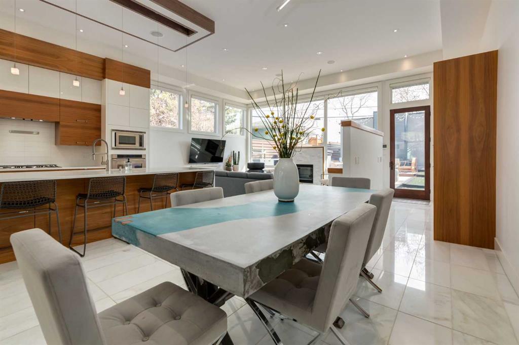 Picture for 2210 Victoria Crescent NW