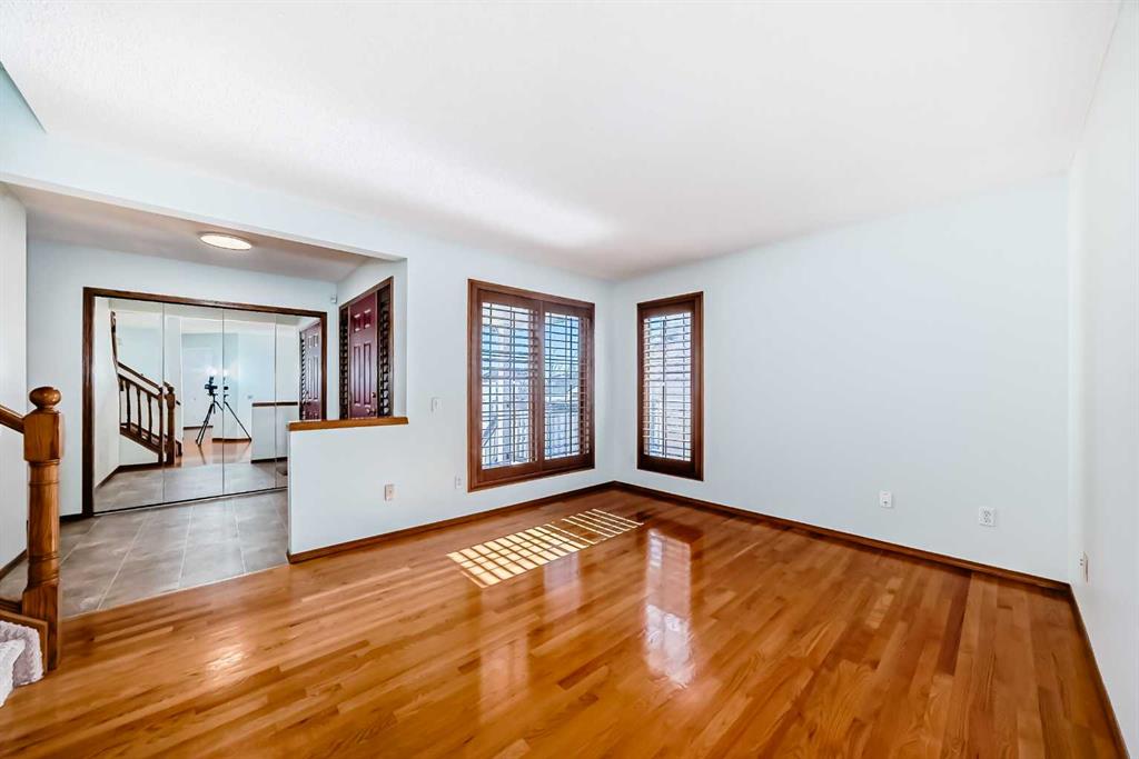 Picture for 164 Macewan Park Circle NW