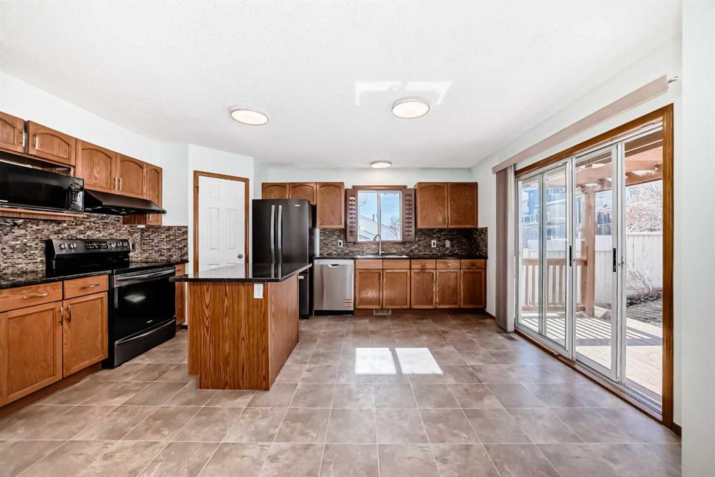 Picture for 164 Macewan Park Circle NW