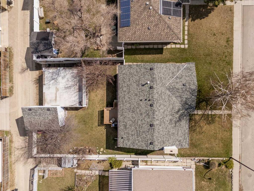 Picture for 7720 Hunterquay Road NW