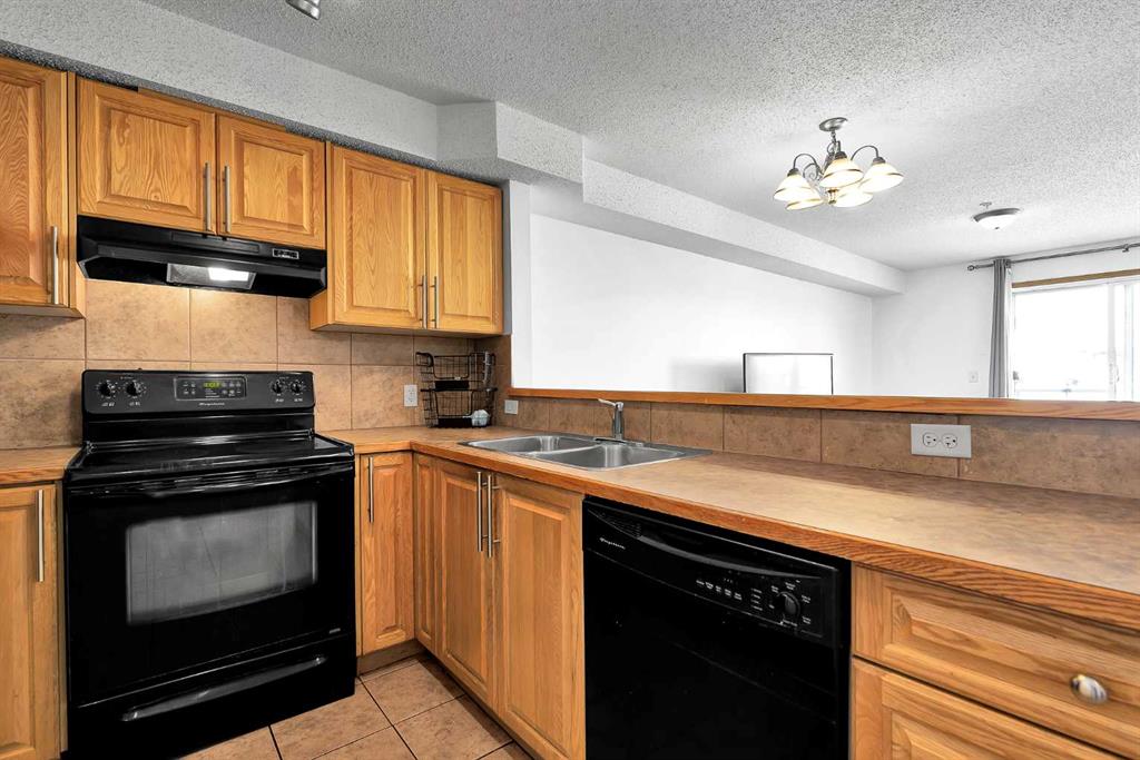 Picture for 218, 92 Saddletree Court NE