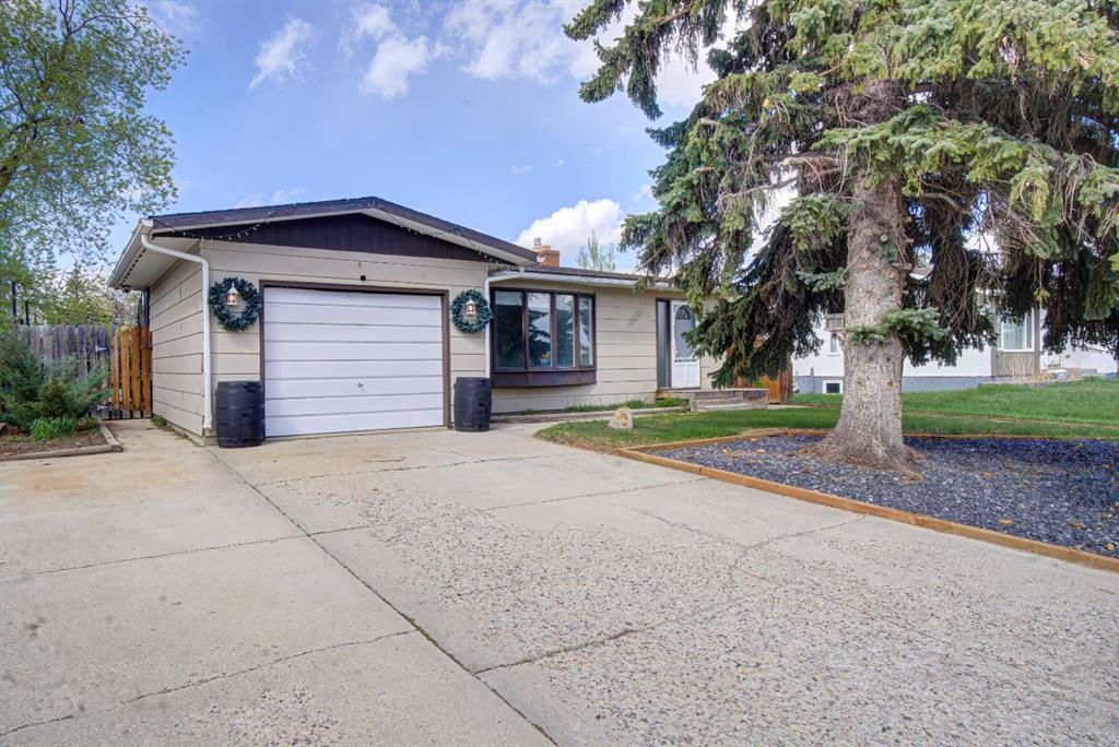 Picture for 664 49 Avenue W