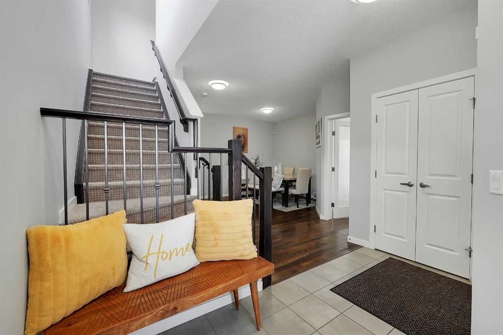 Picture for 216 Carringvue Manor NW