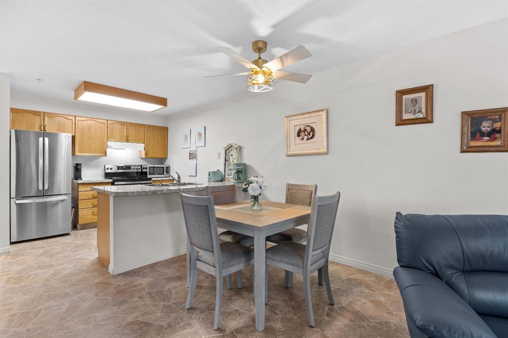 Picture for 215, 3 Parklane Way 
