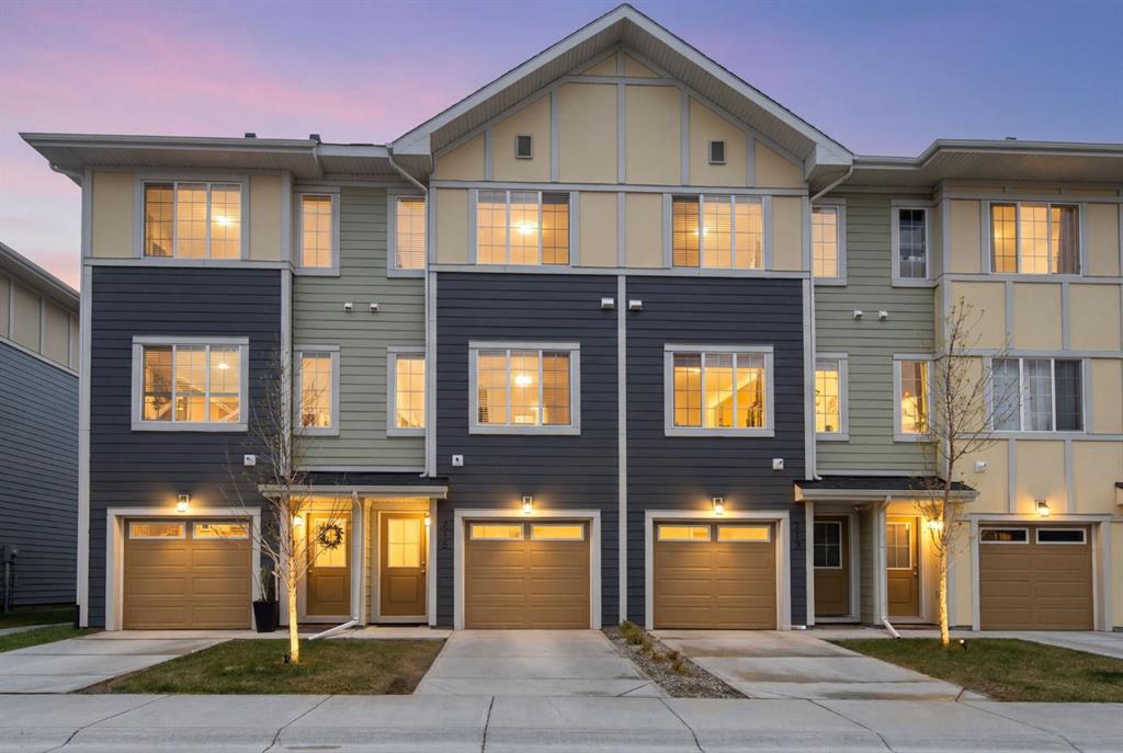 Picture for 215 Marquis Lane SE