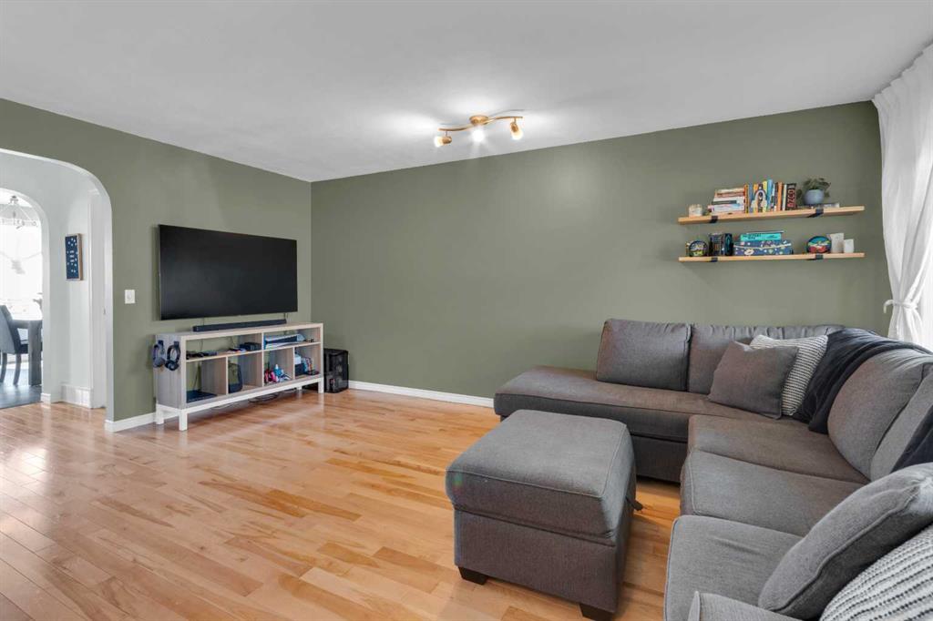 Picture for 111 Arbour Meadows Close NW