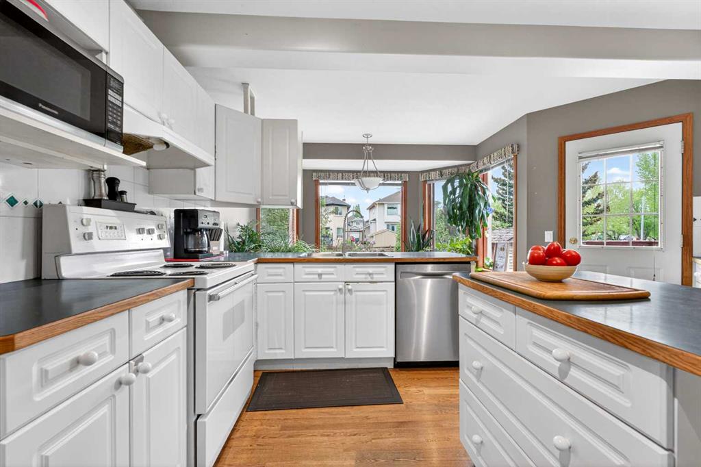 Picture for 148 Sierra Madre Crescent SW
