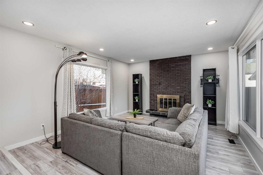Picture for 3394 Breton Close NW