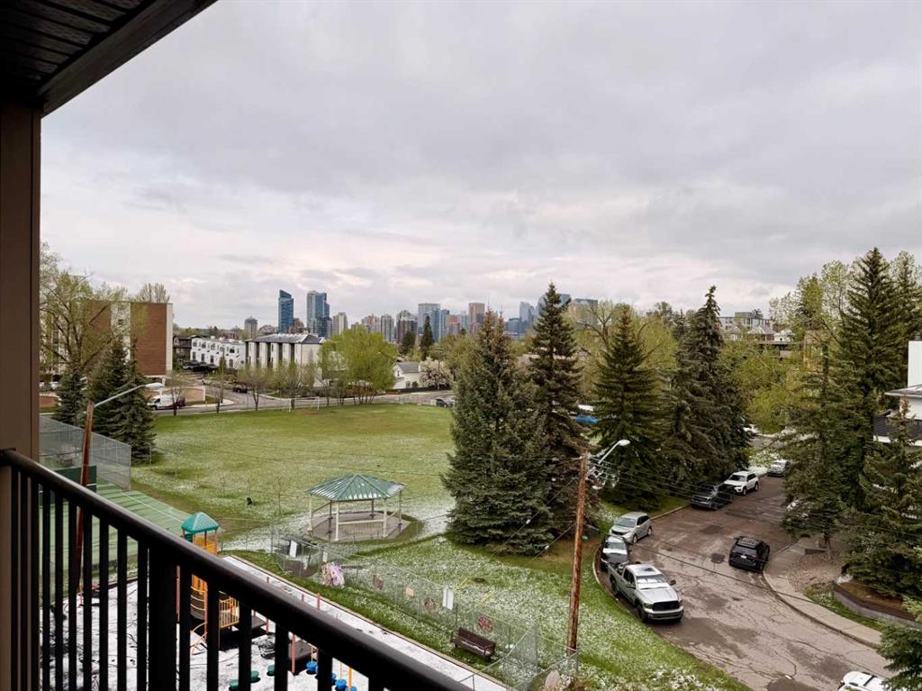 Picture for 302, 2508 17 Street SW