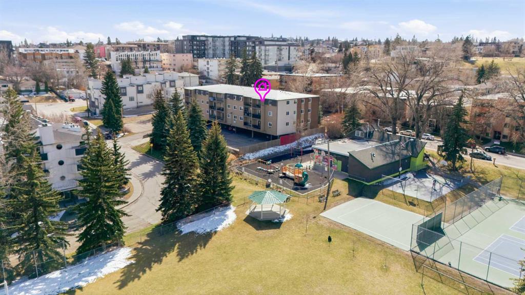 Picture for 302, 2508 17 Street SW